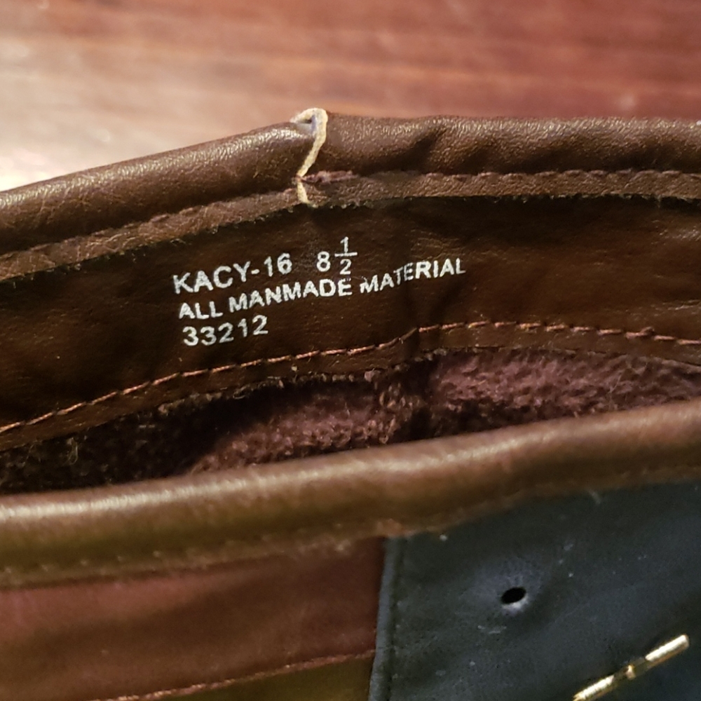 Boots - Picture 3 of 4